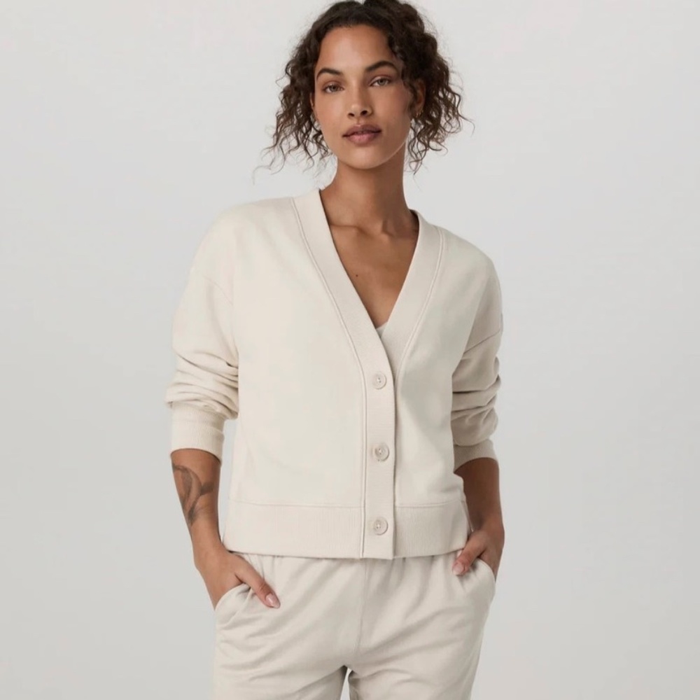 Vuori Womens Sedona Cardigan- Bone Size Medium NWOT